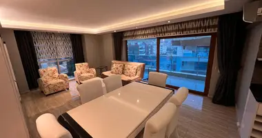 Apartamento 5 habitaciones en Tosmur, Turquía
