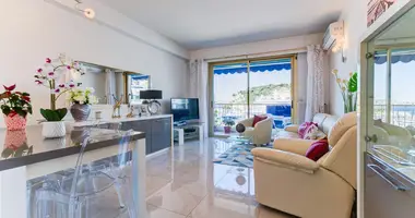 2 bedroom apartment in Beaulieu-sur-Mer, France