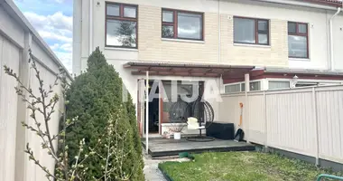Wohnung 3 zimmer in Verwaltungsgemeinschaft Helsinki, Finnland