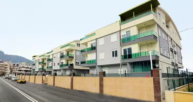 Apartamento 1 habitacion con balcón, con airea acondicionado, con estacionamiento en Konyaalti, Turquía