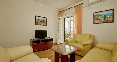 Apartamento 5 habitaciones en Przno, Montenegro