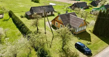 Casa en Mazeliai, Lituania