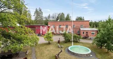 Casa 7 habitaciones en Tuusula, Finlandia