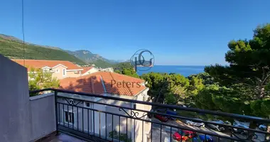 Appartements à plusieurs niveaux 2 chambres dans Petrovac, Monténégro