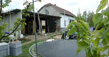 2 room house in Tiszaszolos, Hungary