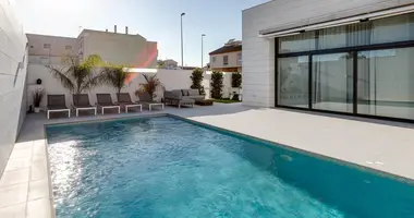 Villa en Pilar de la Horadada, Španjolska