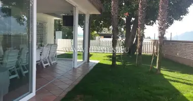 Villa  mit Möbliert, mit Klimaanlage, mit Garten in Verona, Italien