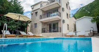 Villa  mit Meerblick, mit Garage in Kotor, Montenegro