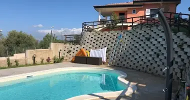 Villa 3 chambres avec Vue sur la mer, avec Terrasse, avec ohranyaemaya territoriya gaurded area dans Vibo Valentia, Italie