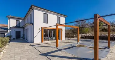 Villa 4 bedrooms in Mjesni odbor Poganka - Sveti Anton, Croatia