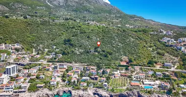 Plot of land in Dobra Voda, Montenegro