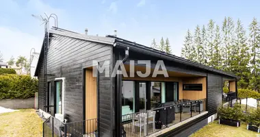 3 bedroom house in Helsinki sub-region, Finland