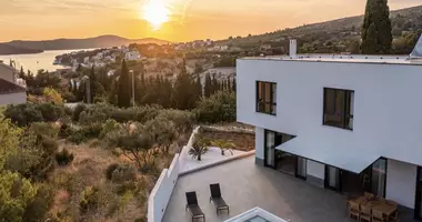 Villa  mit Patio in Sutivan, Kroatien
