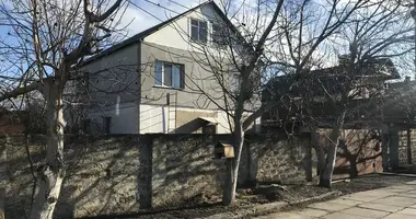 8 room house in Lymanka, Ukraine