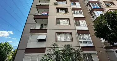 3 room apartment with Parking, with Kitchen, with Balcony / loggia in Bornova, Turkey