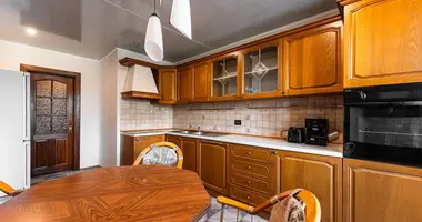 Wohnung 4 zimmer in Minsk, Belarus