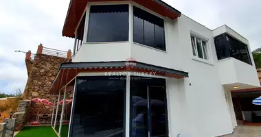 Casa 4 habitaciones con amueblado, con airea acondicionado, con garaje en Alanya, Turquía