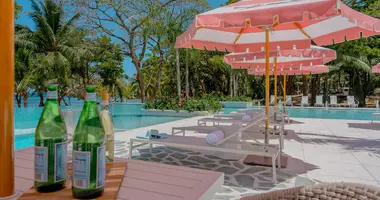 Condo w West Bay, Honduras