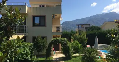 Wohnung 3 Schlafzimmer in Tomba, Montenegro