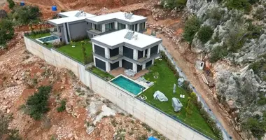 Haus 4 Schlafzimmer in Mittelmeerregion, Türkei