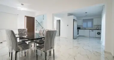 Maison 4 chambres dans Parekklisia, Chypre