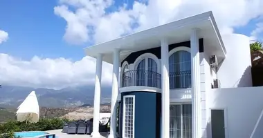 Villa 5 chambres dans Muratpasa, Turquie