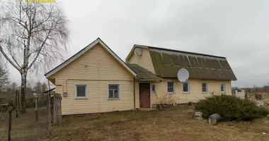 Maison dans Zazerka, Biélorussie