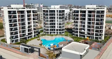 Reihenhaus 2 zimmer mit Doppelt verglaste Fenster, mit Balkon, mit Möbliert in Aksu, Türkei