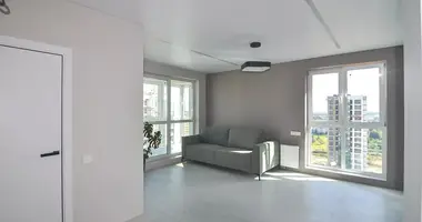 Apartamento 3 habitaciones en Minsk, Bielorrusia