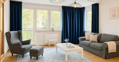 Wohnung 3 zimmer in Warschau, Polen