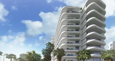 Apartamento 4 habitaciones en Larnaca, Chipre