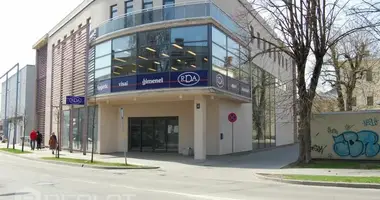 Propriété commerciale 2 336 m² dans Liepaja, Lettonie