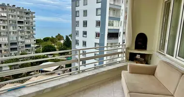 2 bedroom apartment in Mezitli, Turkey