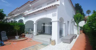 3 bedroom house in Manilva, Spain