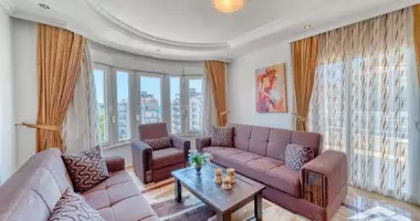 Penthouse 4 chambres avec parkovka parking, avec Piscine, avec Gazebo dans Alanya, Turquie