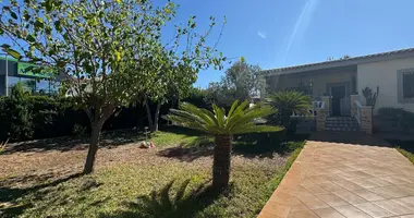 4 bedroom house in Torrevieja, Spain