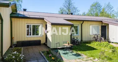Wohnung 3 zimmer in Verwaltungsgemeinschaft Helsinki, Finnland