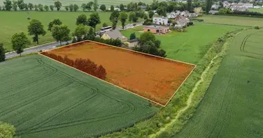Terrain dans Wrzesnia, Pologne