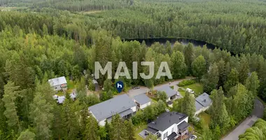 Dom 4 pokoi w Vaajakoski, Finlandia