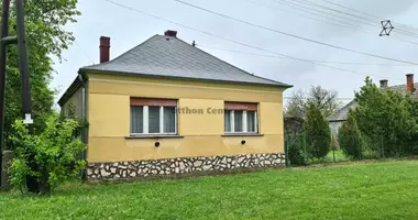 Haus 2 Zimmer in Lovaszpatona, Ungarn