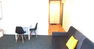 Mieszkanie 1 pokój w Warszawa, Polska
