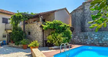 Hotel 520 m² in Rabac, Kroatien