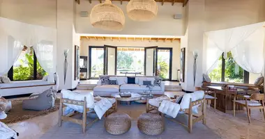 5 bedroom villa in Cabrera, Dominican Republic