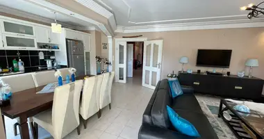 Wohnung 4 Zimmer in Alanya, Türkei