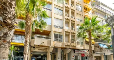 4 bedroom apartment in Torrevieja, Spain