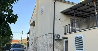Dom 4 pokoi w Podgorica, Czarnogóra