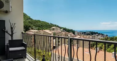 Apartamentos multinivel 4 habitaciones en Przno, Montenegro