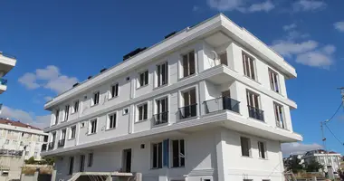 Duplex 2 bedrooms in Beylikduezue, Turkey