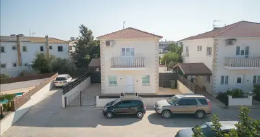 Haus 3 Schlafzimmer in Frenaros, Cyprus