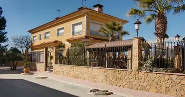 Villa 6 bedrooms in Orihuela, Spain
